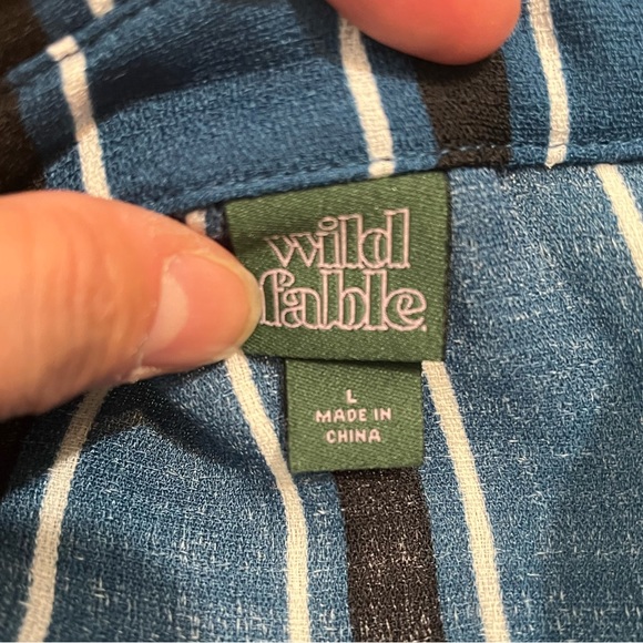 QUICK LIST! Wild Fable button down - Picture 3 of 3